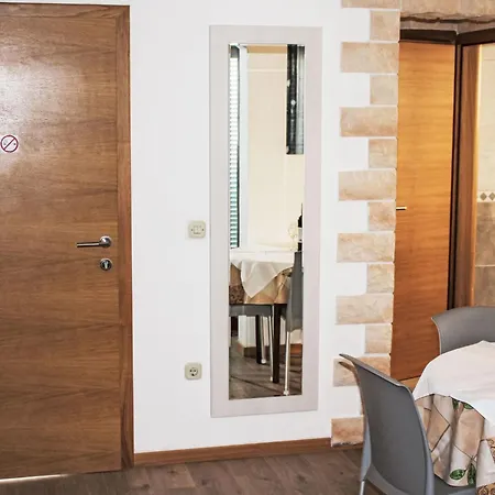 Silvia-1 By Interhome